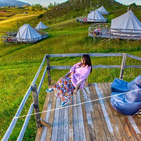 Resort Ursa Mica Glamping 4*