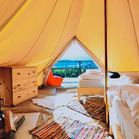 Ursa Mica Glamping Resort Sirnea