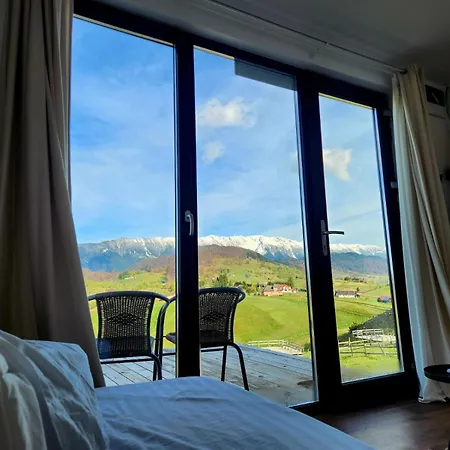 Ursa Mica Glamping Resort